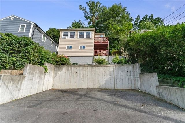 43 Elm St, Medford, MA 02155