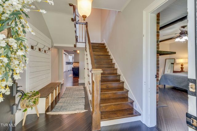 1360 Cora Lane, Gray, TN 37615