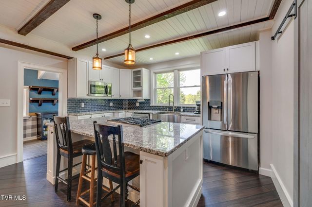 1360 Cora Lane, Gray, TN 37615