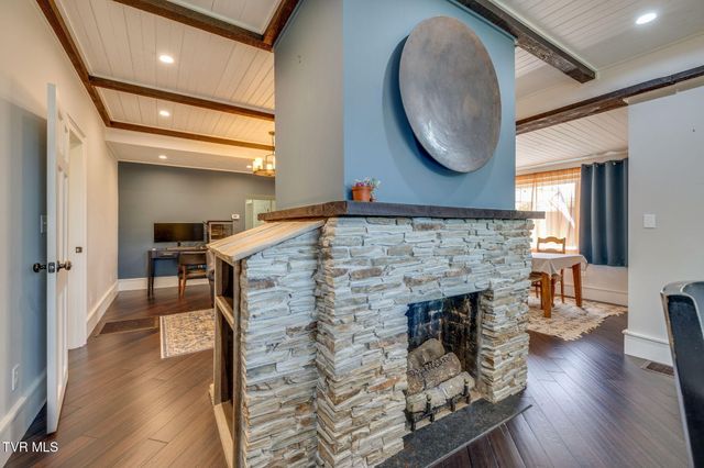 1360 Cora Lane, Gray, TN 37615