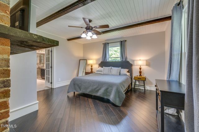 1360 Cora Lane, Gray, TN 37615