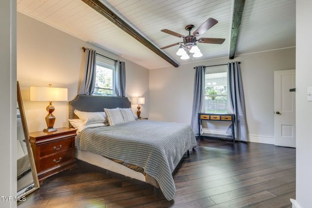 1360 Cora Lane, Gray, TN 37615