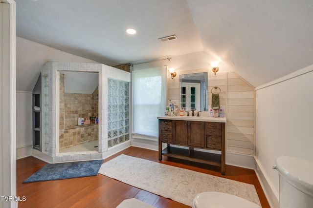 1360 Cora Lane, Gray, TN 37615