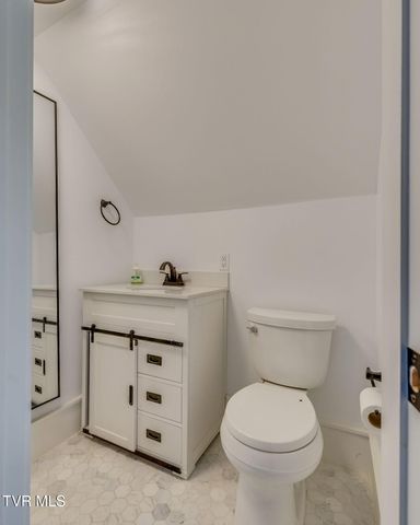 1360 Cora Lane, Gray, TN 37615