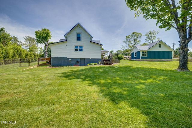 1360 Cora Lane, Gray, TN 37615