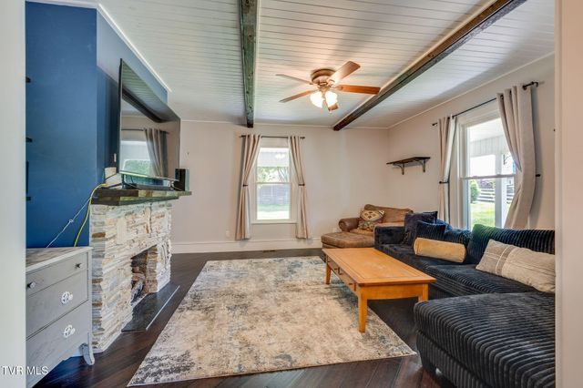 1360 Cora Lane, Gray, TN 37615