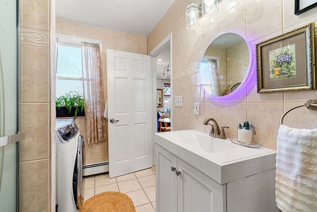 1000 Winthrop Ave 2, Revere, MA 02151