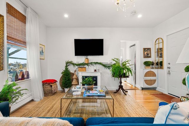 1000 Winthrop Ave 2, Revere, MA 02151