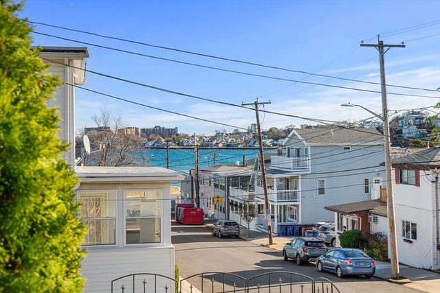 1000 Winthrop Ave 2, Revere, MA 02151