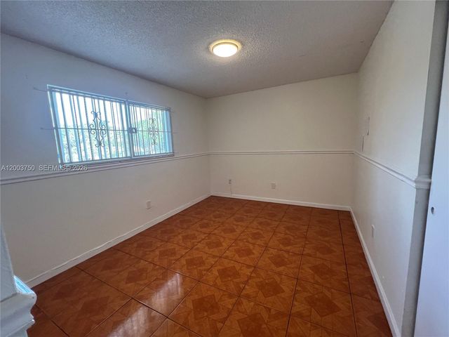8401 SW 107th Avenue 322E, Miami, FL 33173