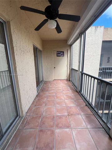 8401 SW 107th Avenue 322E, Miami, FL 33173