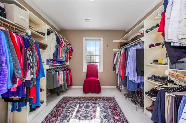 5404 W 132nd Terrace, Overland Park, KS 66209