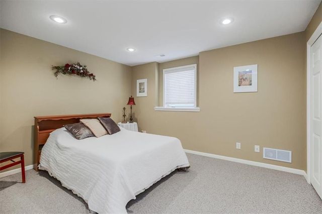 5404 W 132nd Terrace, Overland Park, KS 66209