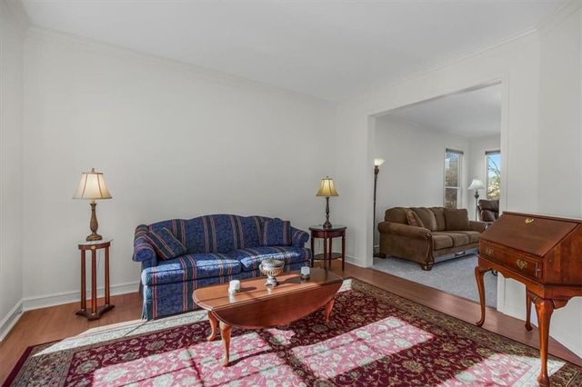 5404 W 132nd Terrace, Overland Park, KS 66209