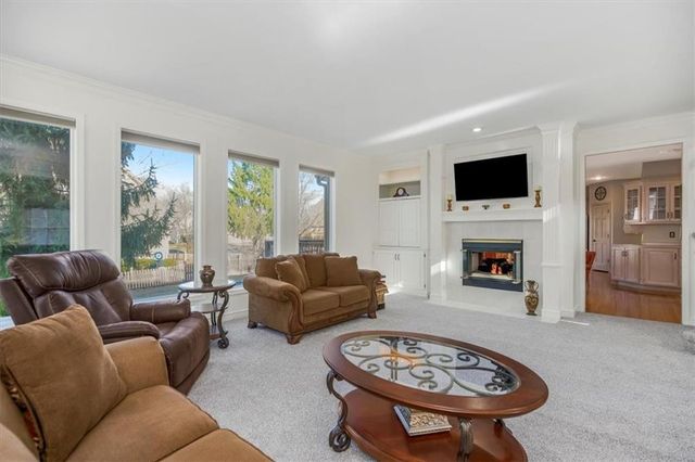 5404 W 132nd Terrace, Overland Park, KS 66209