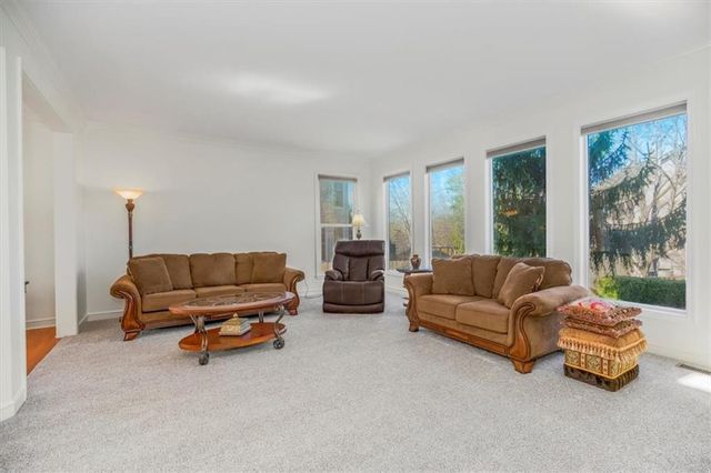 5404 W 132nd Terrace, Overland Park, KS 66209