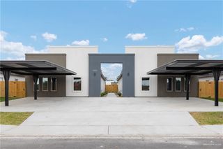 2405 S Hilltop Avenue, Edinburg, TX 78542