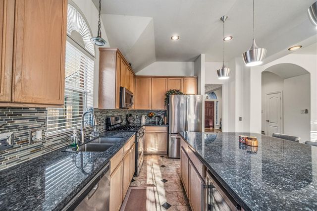 411 Green Cedar Drive, League City, TX 77573