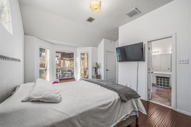 411 Green Cedar Drive, League City, TX 77573