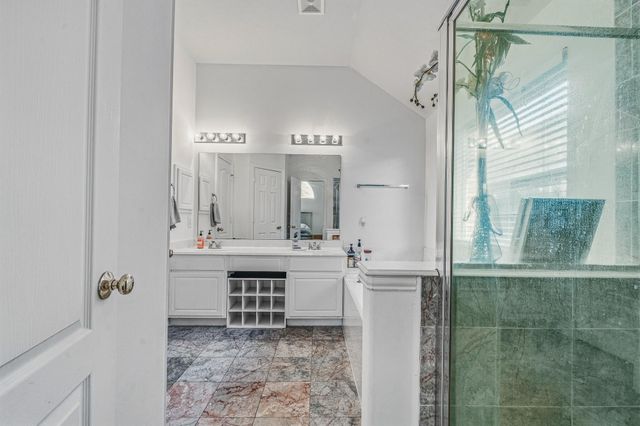 411 Green Cedar Drive, League City, TX 77573