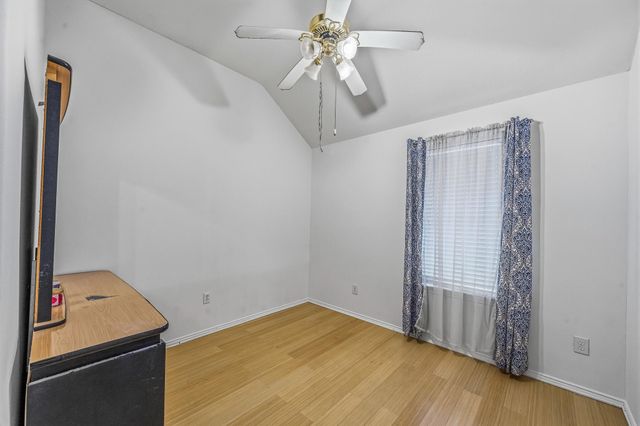 411 Green Cedar Drive, League City, TX 77573