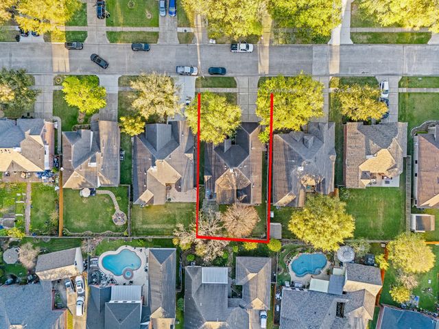 411 Green Cedar Drive, League City, TX 77573