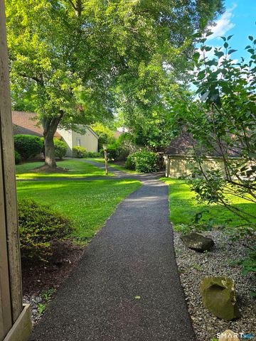 24 Heritage Village A, Southbury, CT 06488