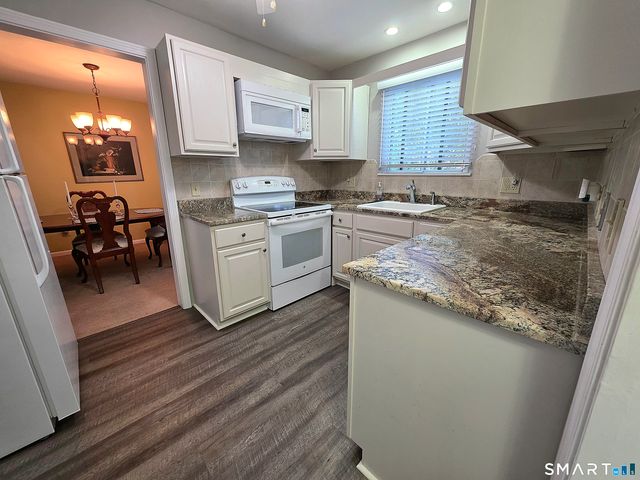 24 Heritage Village A, Southbury, CT 06488