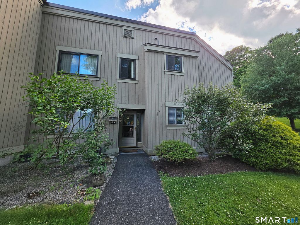 24 Heritage Village A, Southbury, CT 06488