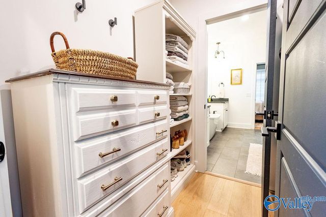 1705 SE Red Oak Road, Huntsville, AL 35801