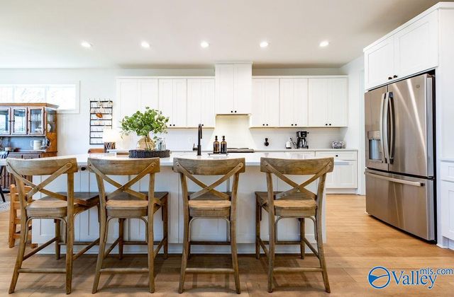 1705 SE Red Oak Road, Huntsville, AL 35801