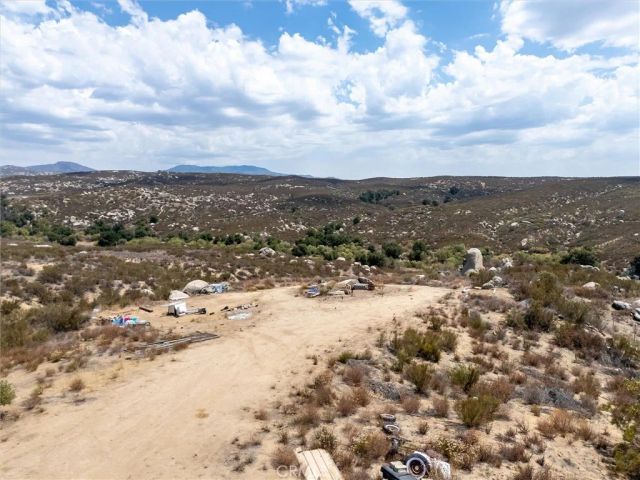 35905 Madera Dr, Hemet, CA 92544