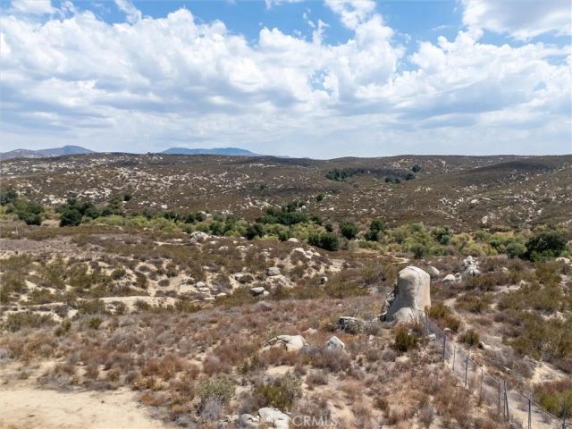 35905 Madera Dr, Hemet, CA 92544