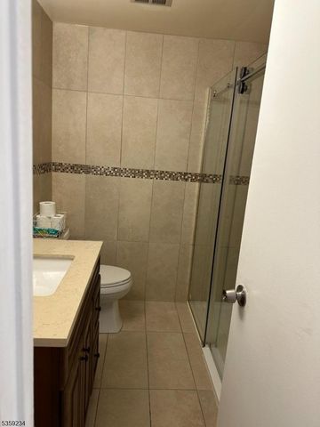 180 Highland Ave 5A, Clifton City, NJ 07011