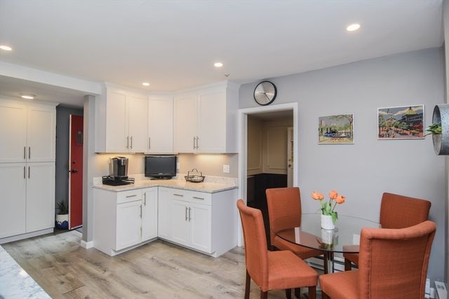 291 Russett Rd, Brookline, MA 02467