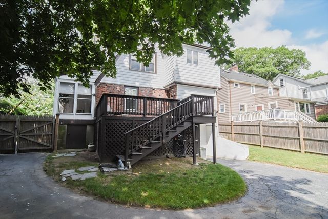 291 Russett Rd, Brookline, MA 02467