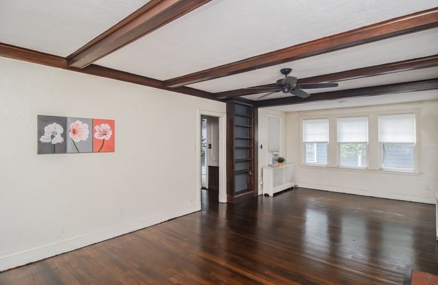 291 Russett Rd, Brookline, MA 02467