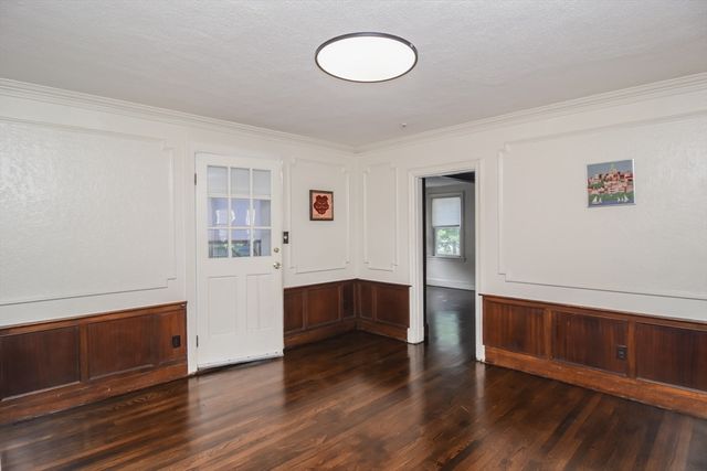 291 Russett Rd, Brookline, MA 02467