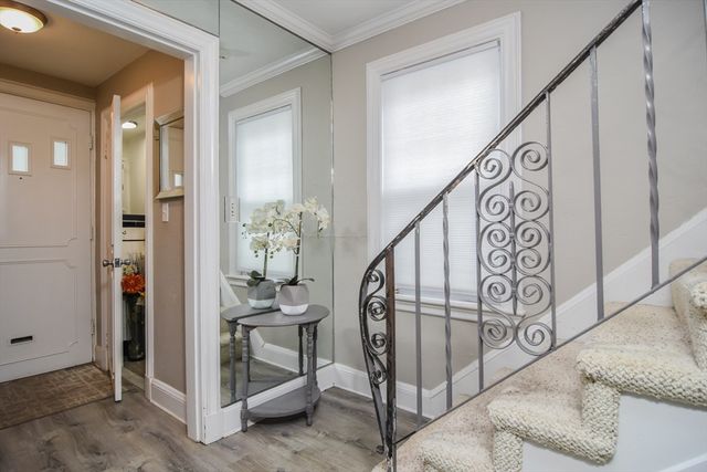 291 Russett Rd, Brookline, MA 02467