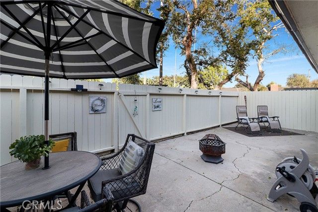 1318 Victoria B, Fullerton, CA 92831