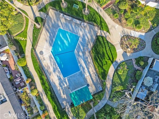 1318 Victoria B, Fullerton, CA 92831