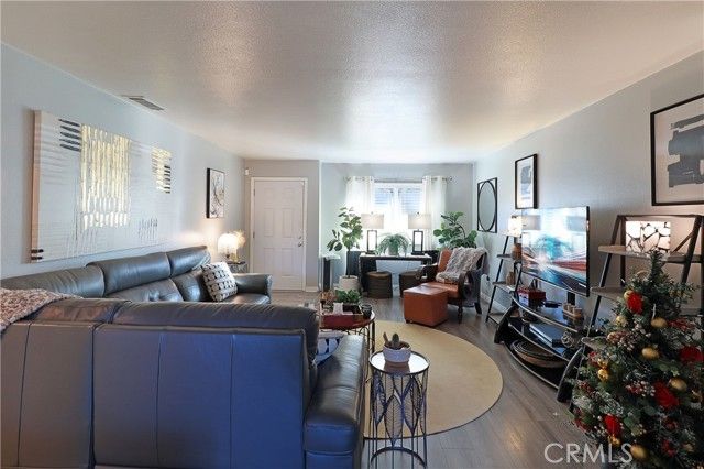 1318 Victoria B, Fullerton, CA 92831