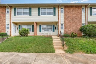 4716 Champion Court, Greensboro, NC 27410