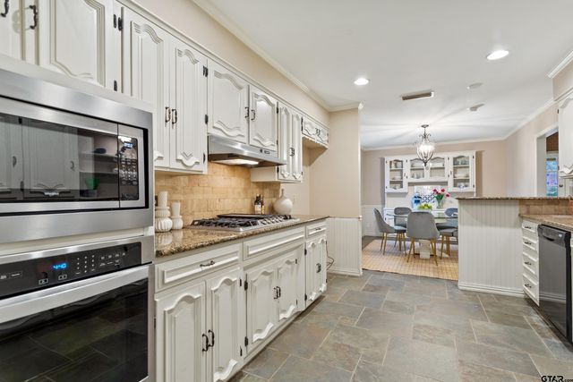 4611 Barclay Drive, Tyler, TX 75703