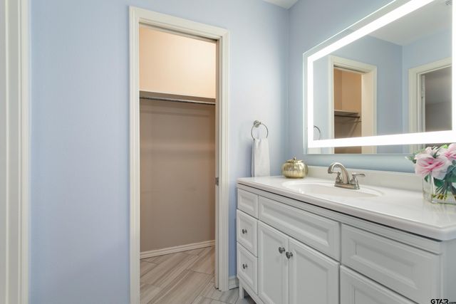 4611 Barclay Drive, Tyler, TX 75703