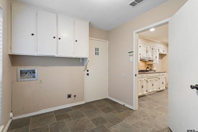 4611 Barclay Drive, Tyler, TX 75703