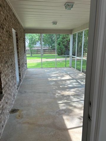 7893 Park Place Drive N, Mobile, AL 36608