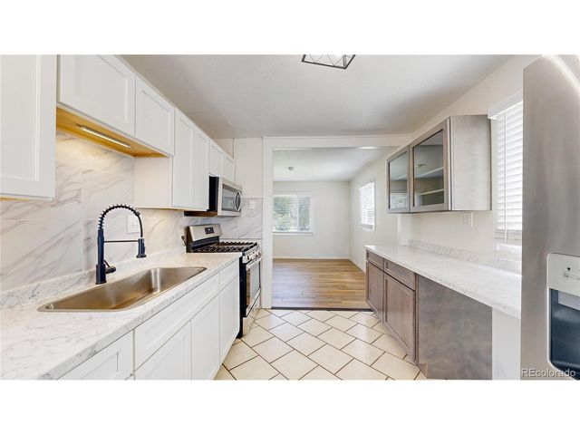 6107 Hudson St, Commerce City, CO 80022