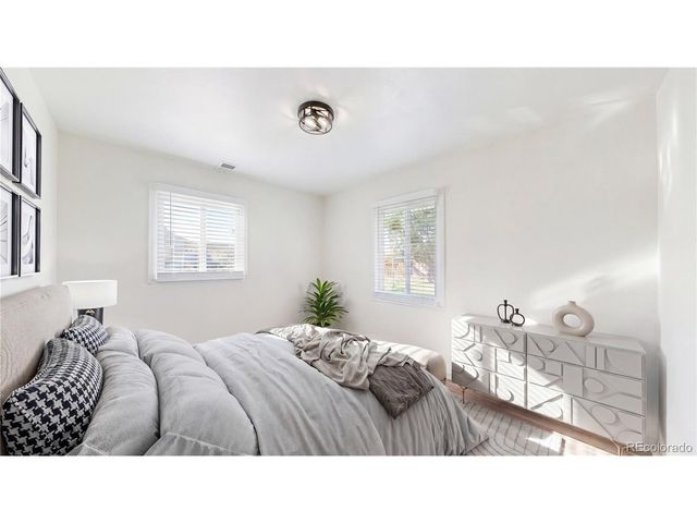 6107 Hudson St, Commerce City, CO 80022