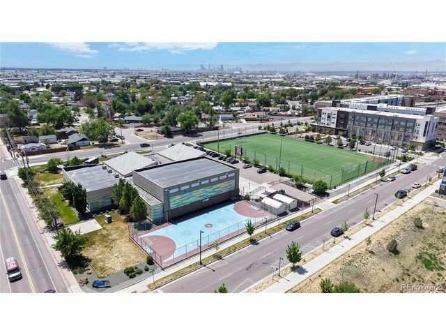 6107 Hudson St, Commerce City, CO 80022